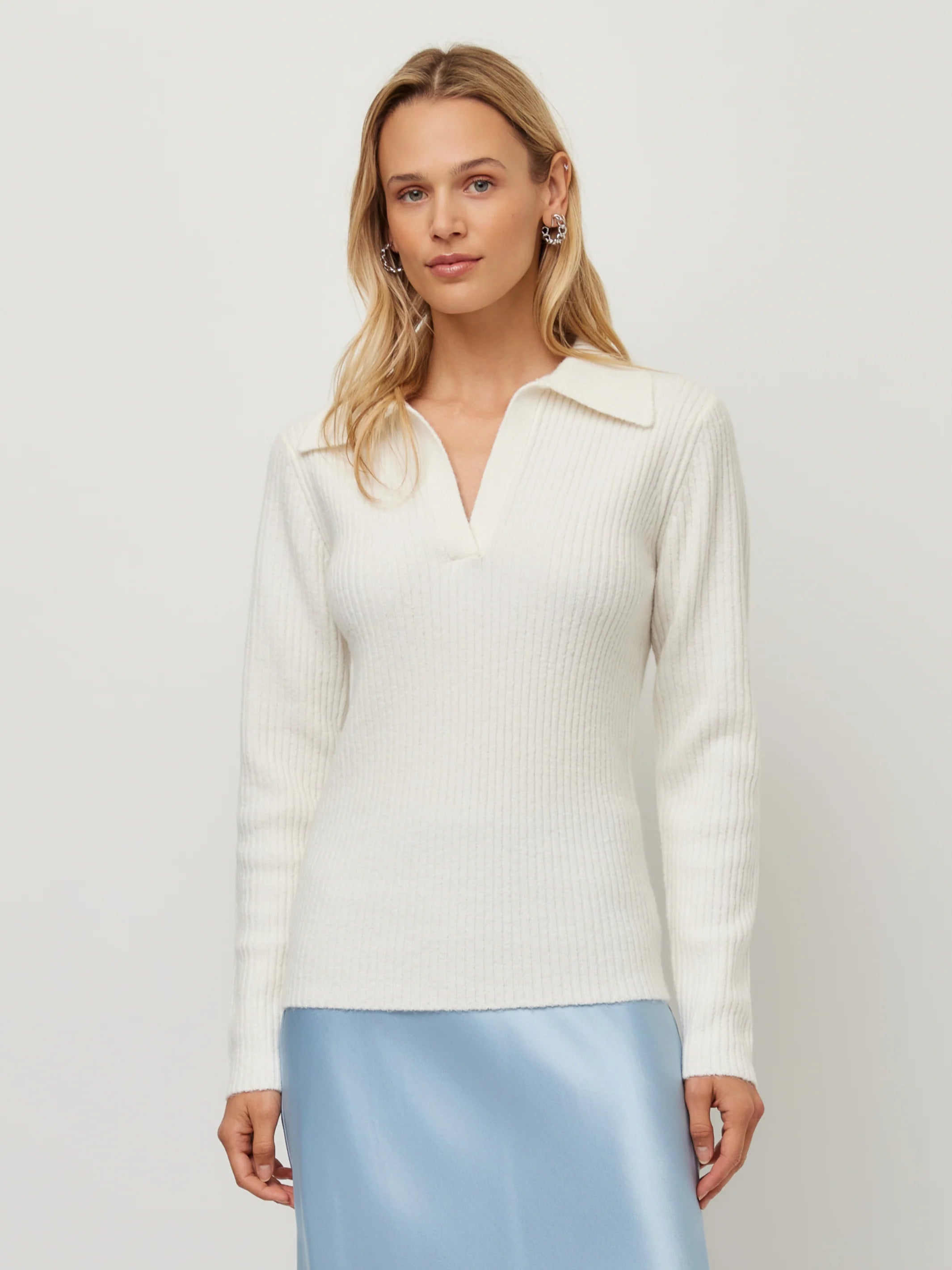 DAPHNE COLLARED SWEATER