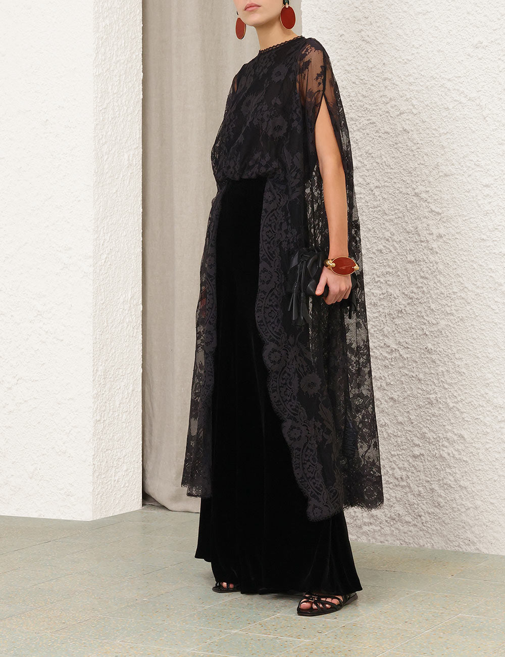VALIANT LACE CAPED TOP