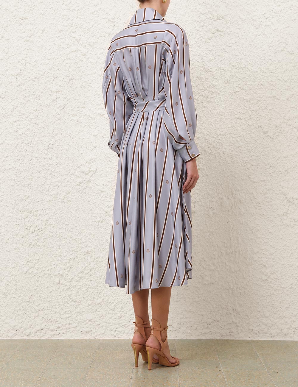 EMBLEM TUCK MIDI DRESS