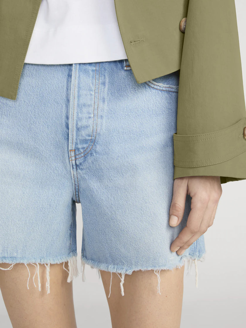 THE EVERYDAY SHORT
