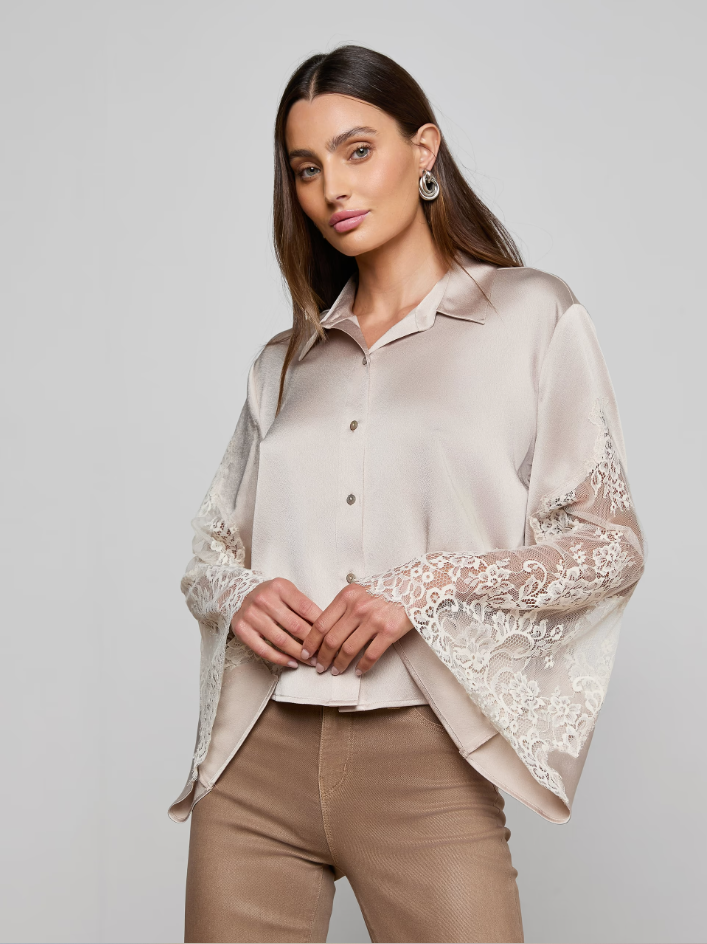 CAPRI LACE SLEEVE BLOUSE IN FEATHER GREY