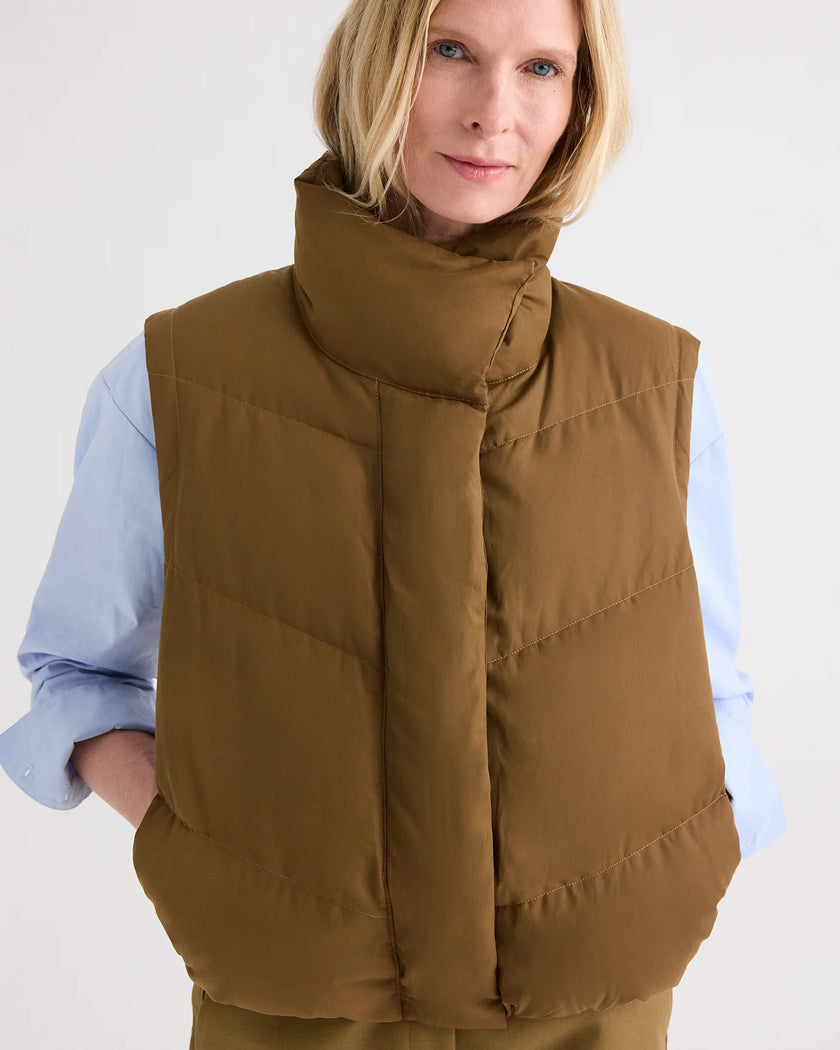 PUFFER VEST IN WATERPROOF CANVAS
