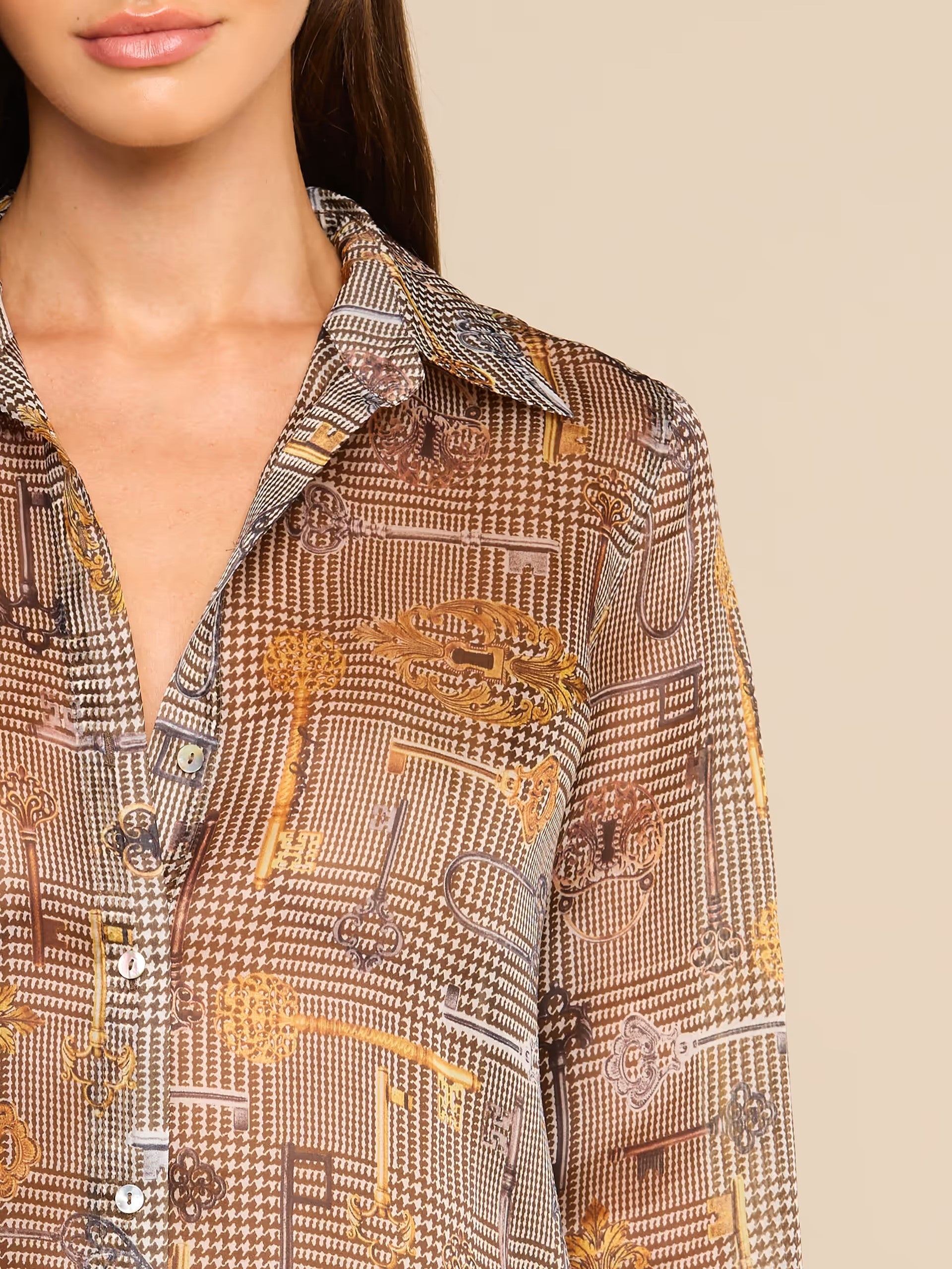 NINA SILK BLOUSE IN BROWN MULTI HOUNDSTOOTH KEY