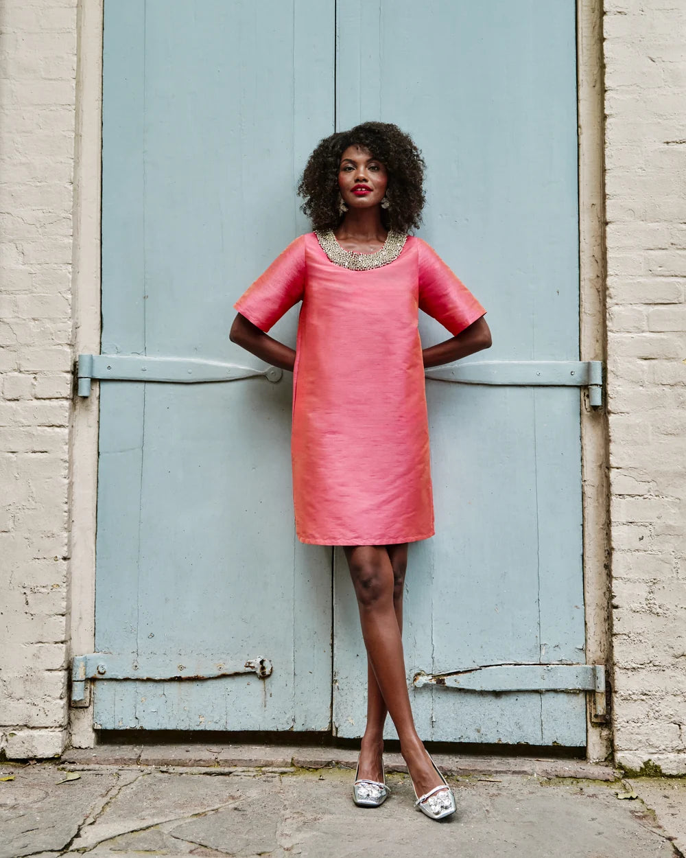 TABBY SHIFT DRESS IN CORAL DUPIONI