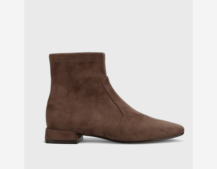ELISIA BOOTIE