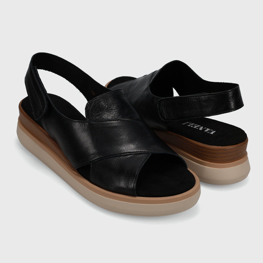 HYDRA CRISS CROSS SANDAL