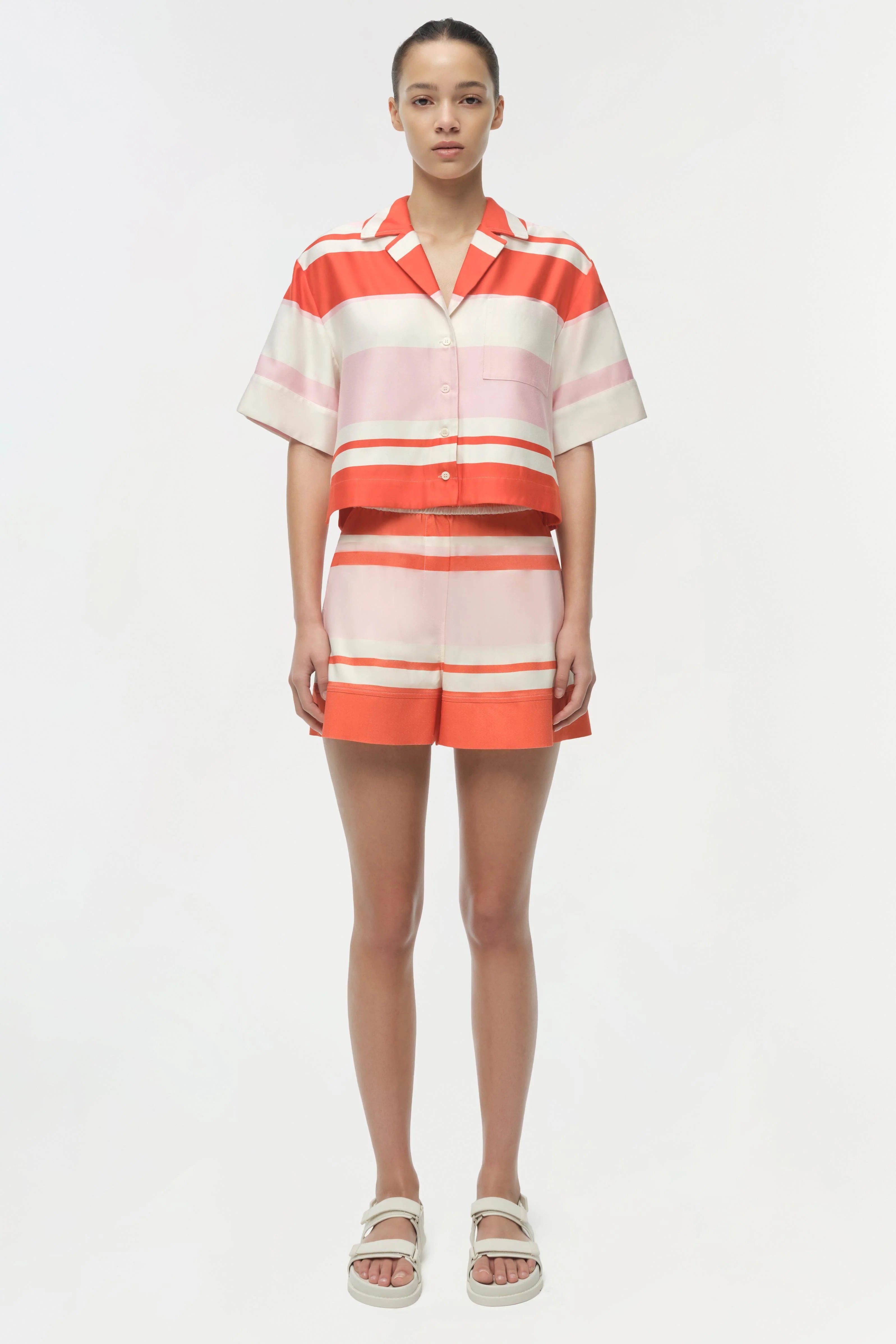 KARLEIGH DRAWSTRING SHORTS