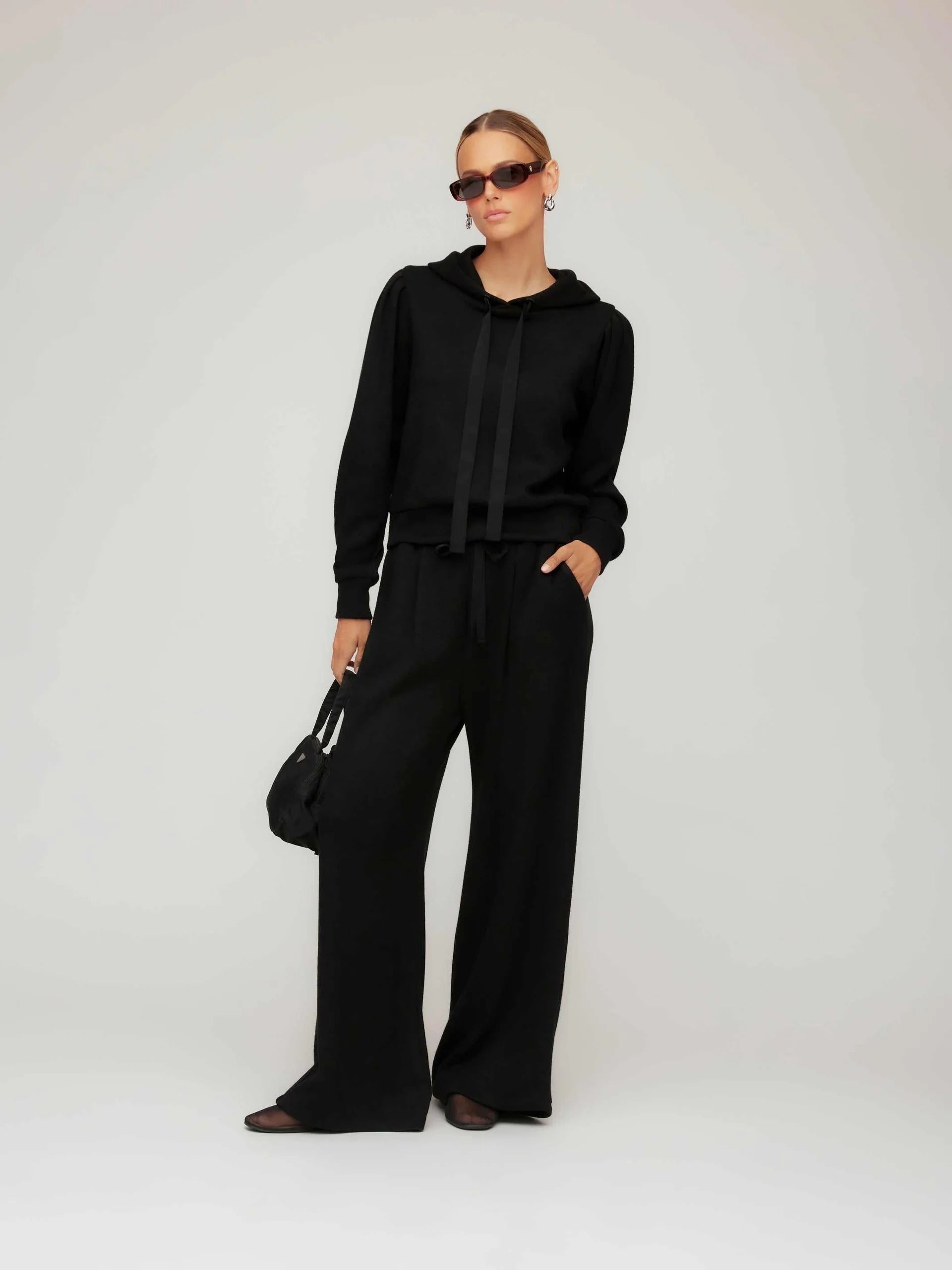 NYRI PLEAT SLEEVE HOODIE
