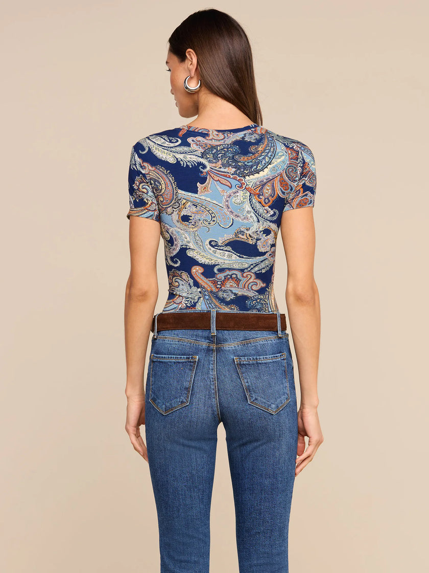 RESSI FITTED TEE IN MIDNIGHT MULTI BESARABIAN PAISLEY