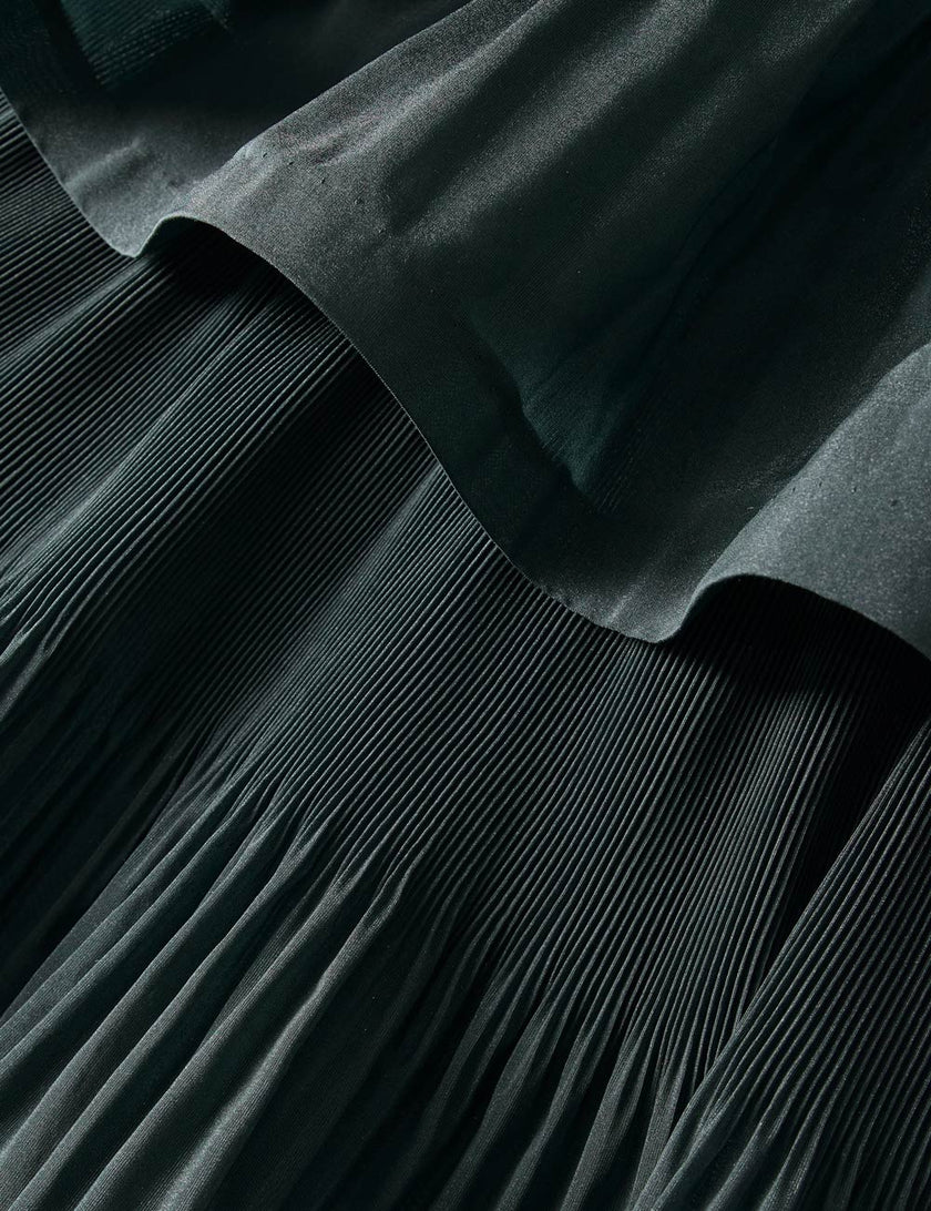PLEATED TIERED MIDI DRESS IN BOTTLE GREEN