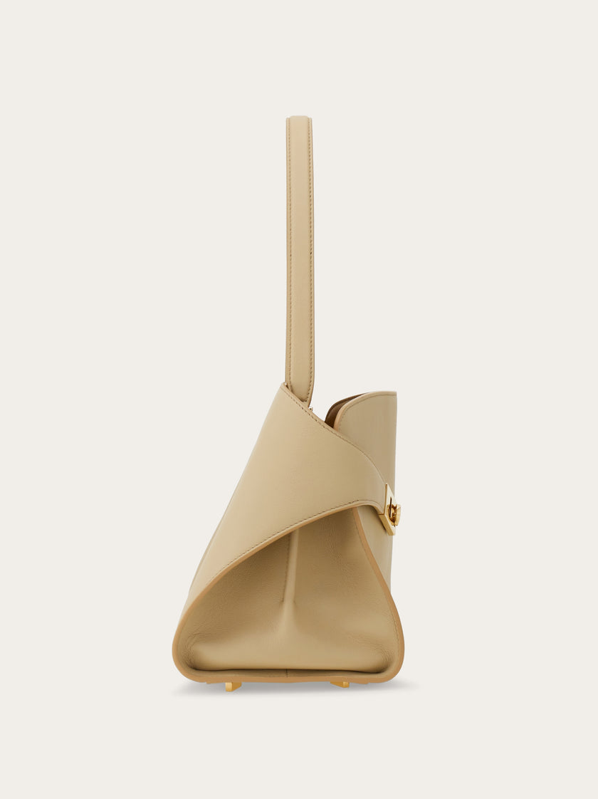 HUG SOFT BICOLOR SHOULDER BAG MEDIUM