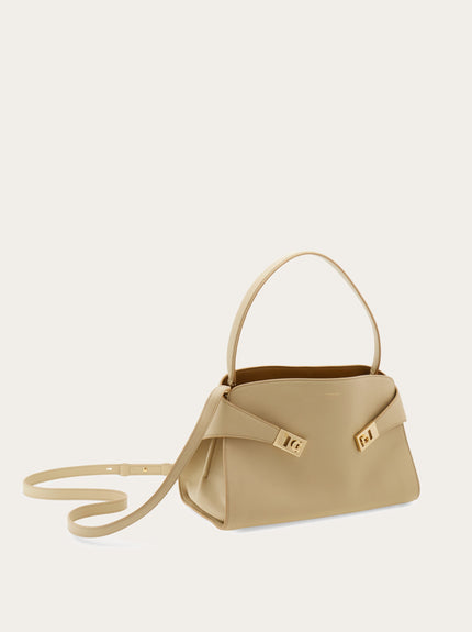 HUG SOFT BICOLOR SHOULDER BAG MEDIUM