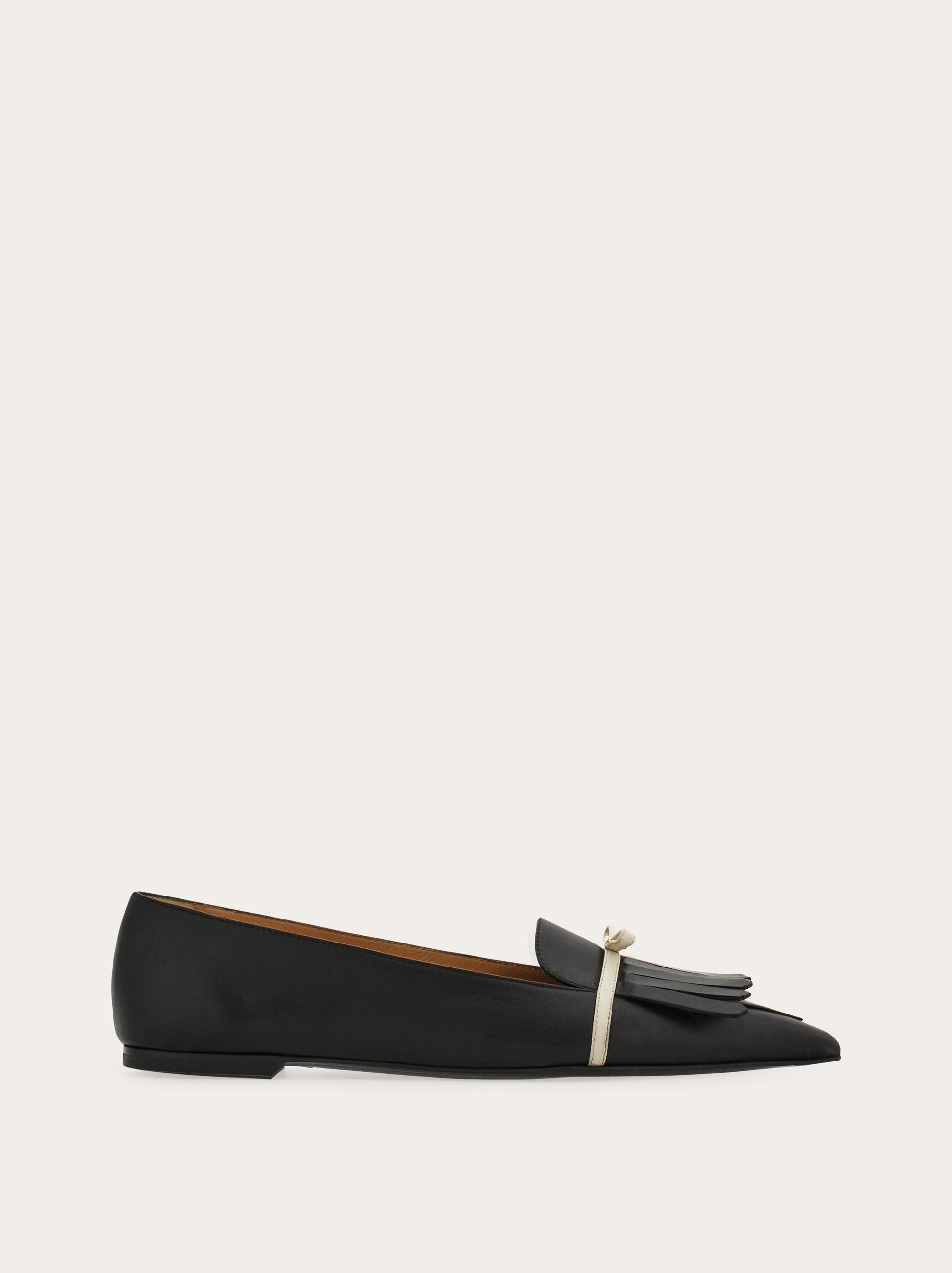 BALLET FLAT WITH MINI BOW DETAIL