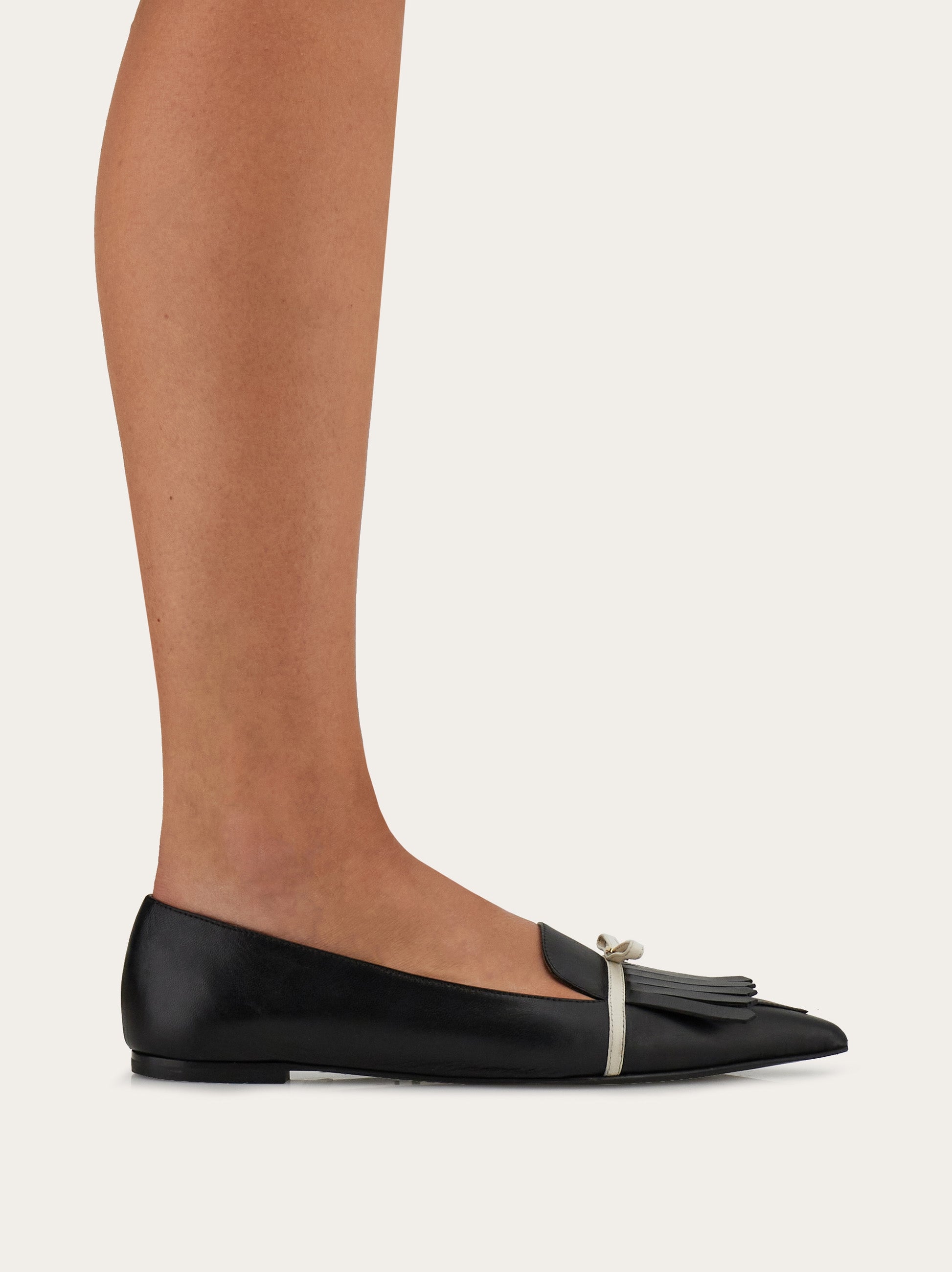 BALLET FLAT WITH MINI BOW DETAIL