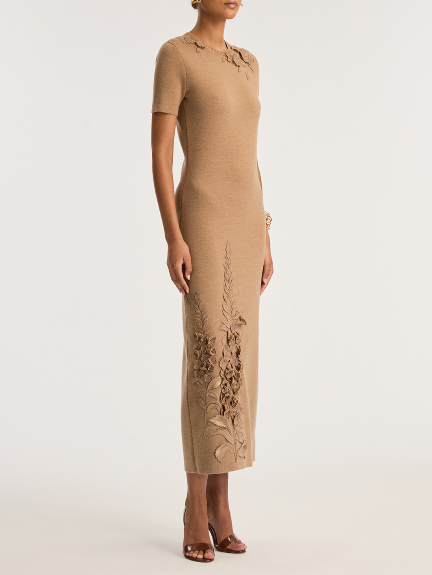 SHORT SLEEVE FOXGLOVES EMBROIDERED LONG KNIT DRESS