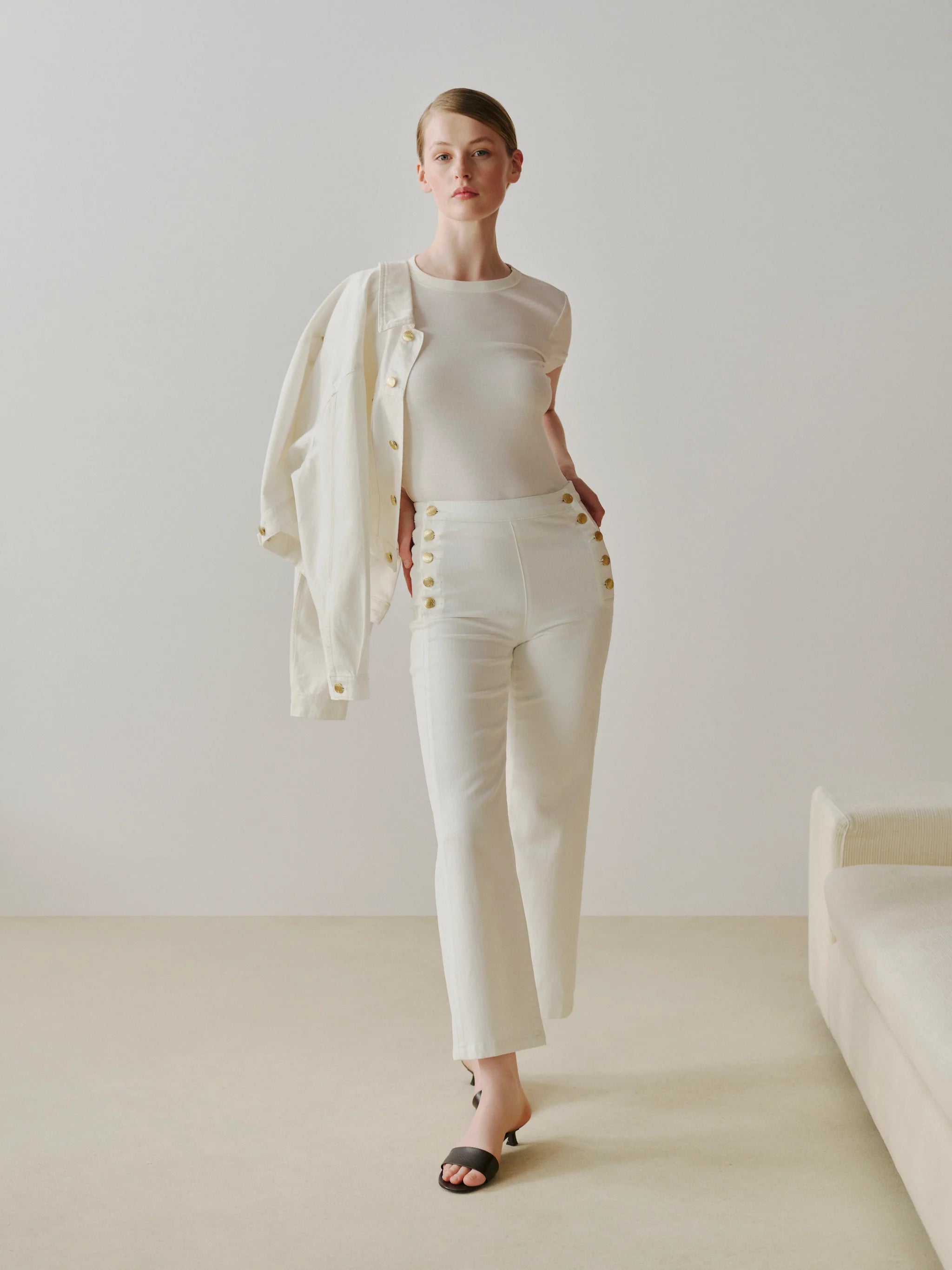 JAMIE DENIM JACKET IN WHITE