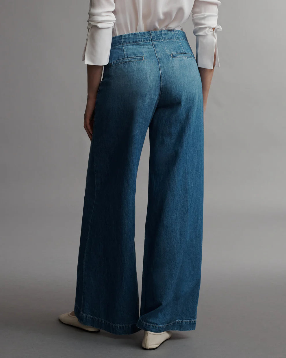DANCING IN THE DARK JEAN