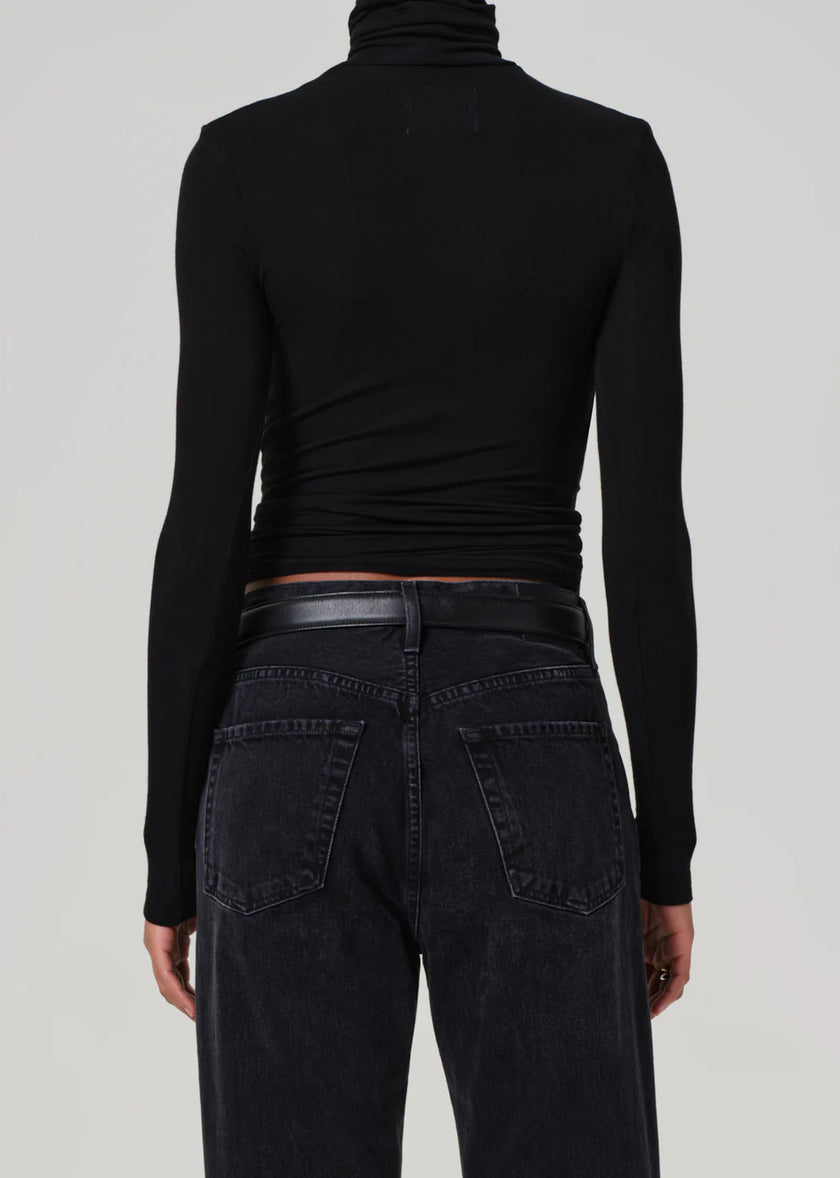 CARADENE RIB TURTLENECK IN BLACK