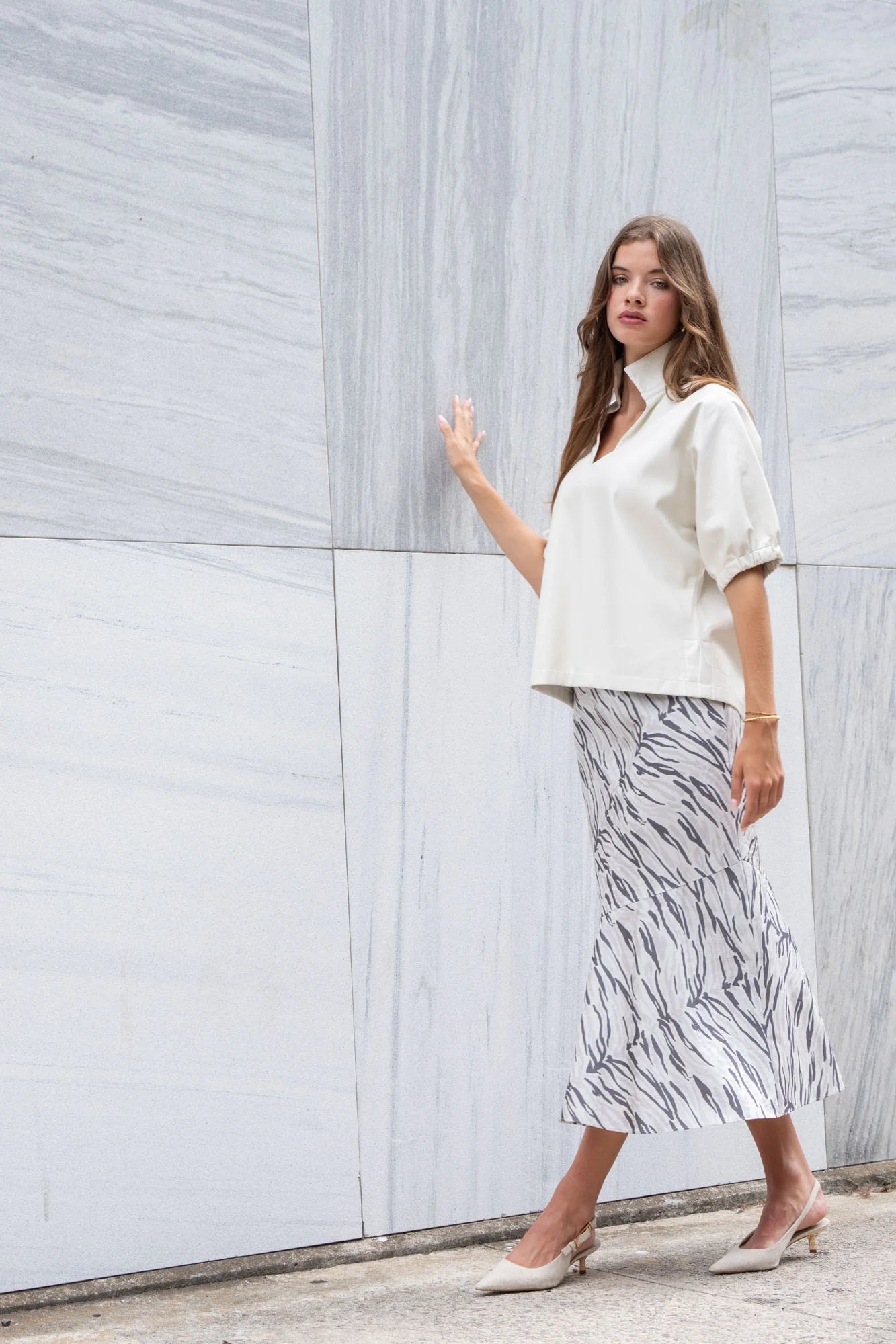 POPPY TOP IN FAUX LEATHER CARRARA