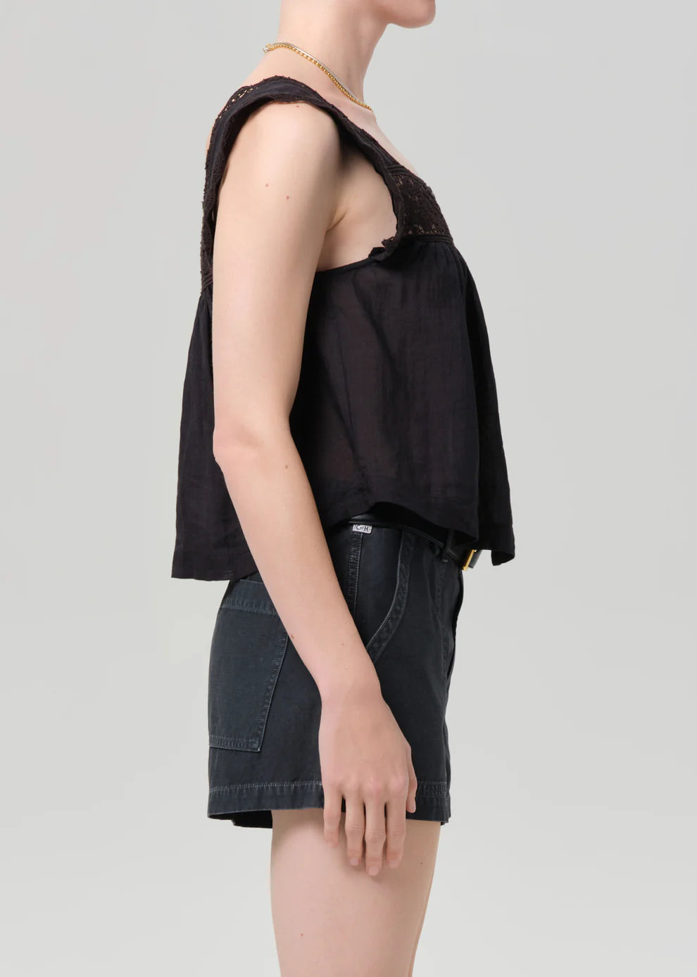 MIA EMBROIDERED TOP