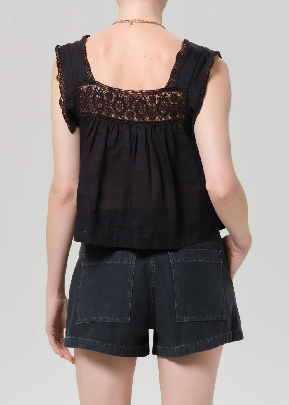 MIA EMBROIDERED TOP