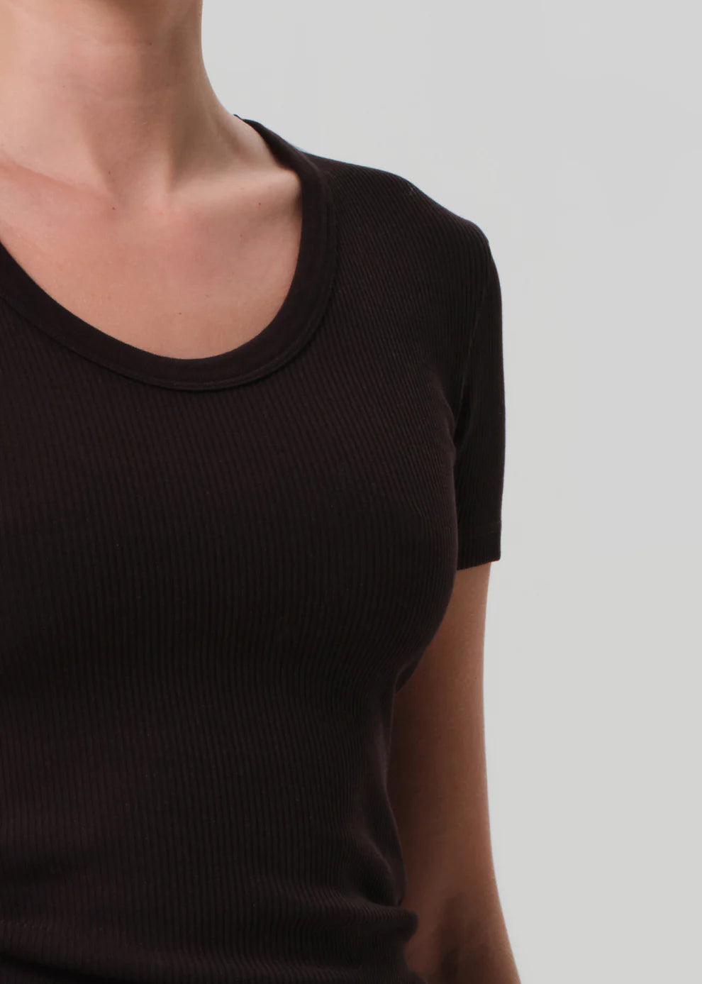 MAUDE U NECK TEE