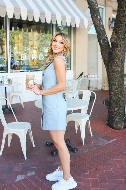 DENIM SCALLOP VNECKK BUTTON DRESS