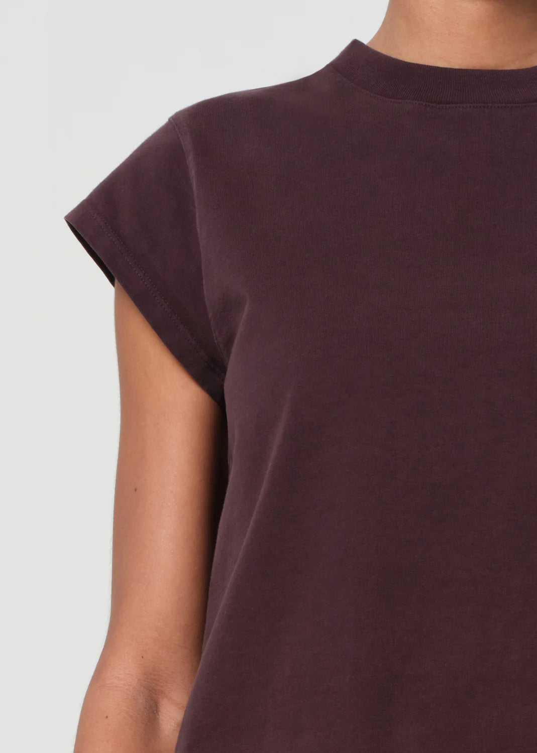 BRYCE CAP SLEEVE TEE IN ROOT