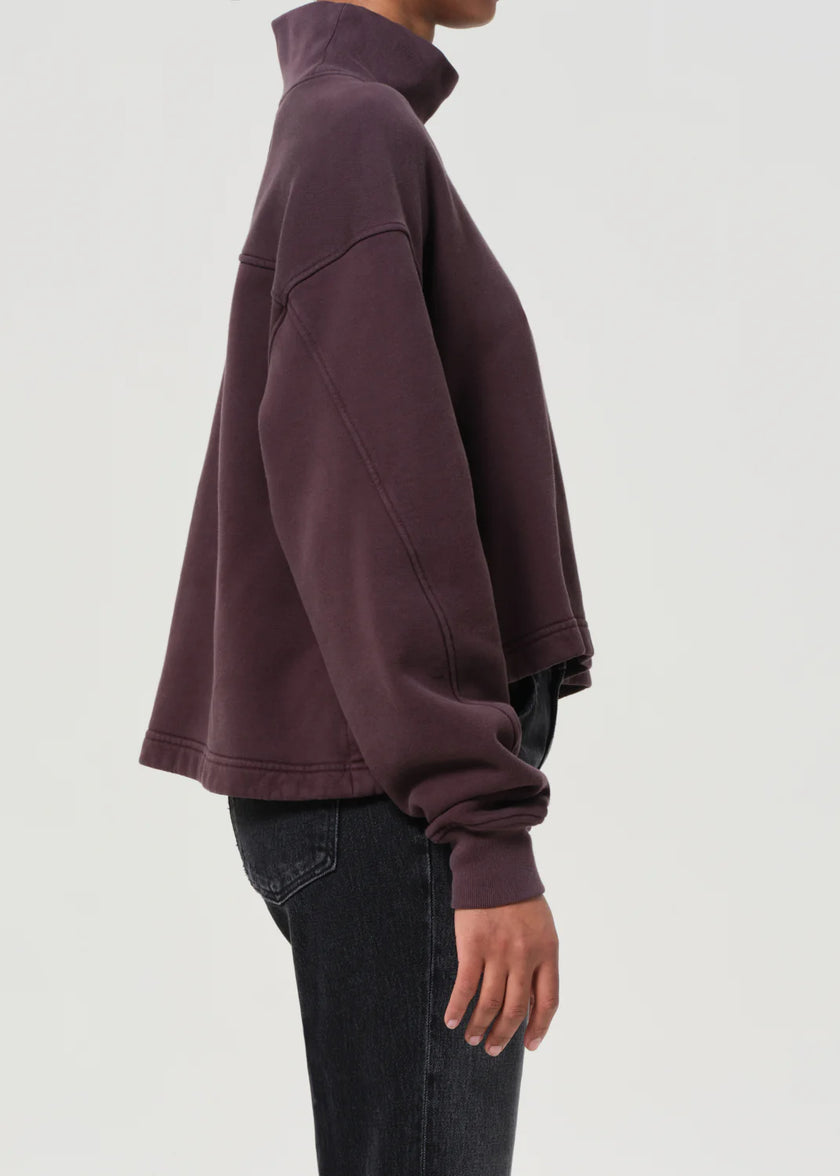 ISRA SWEATSHIRT