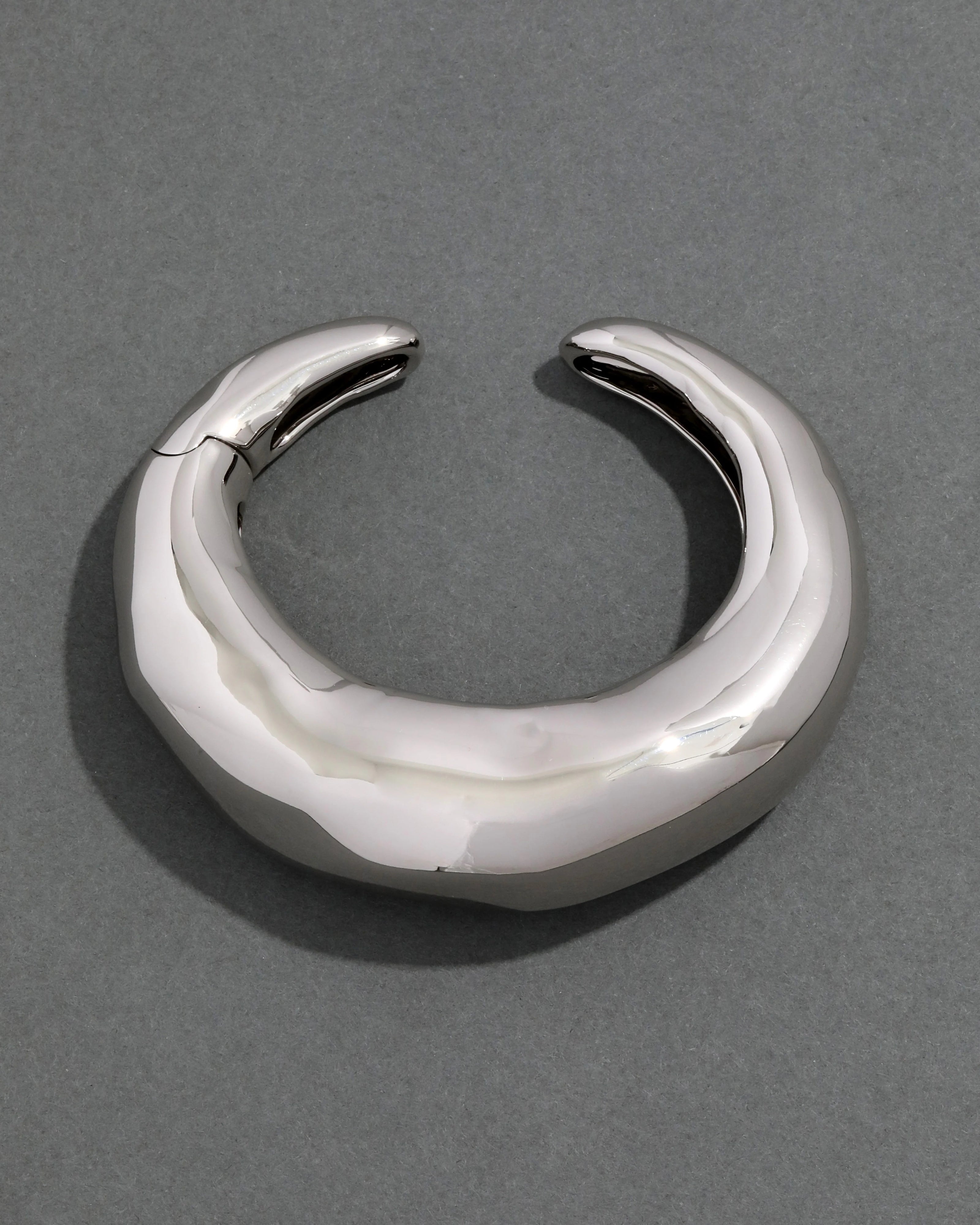 LARGE MOLTEN HINGED CUFF