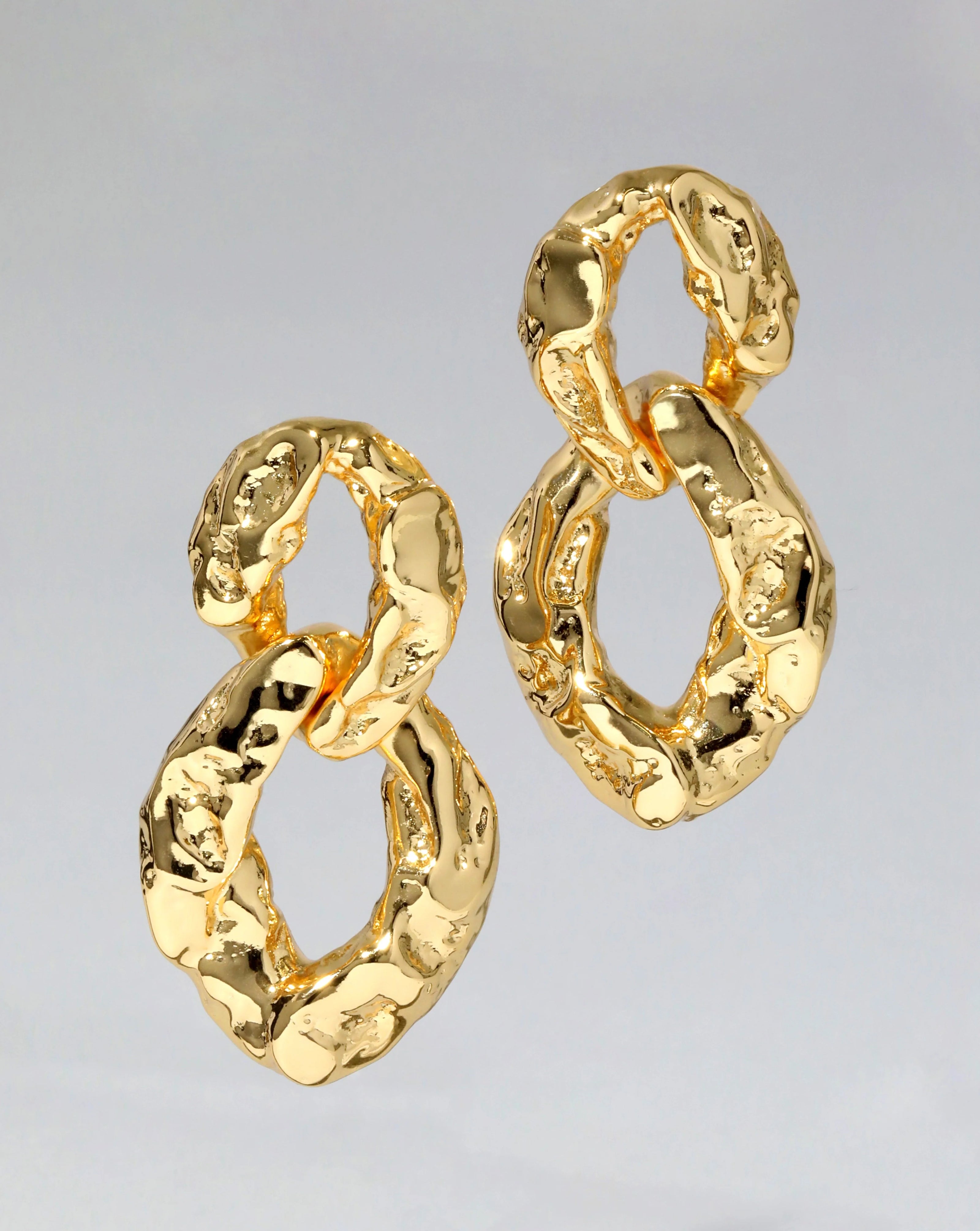 BRUT GOLD DOUBLE LINK POST EARRING