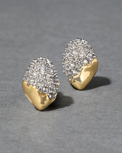 SOLANALES CRYSTAL TINY PEBBLE STUD EARRING
