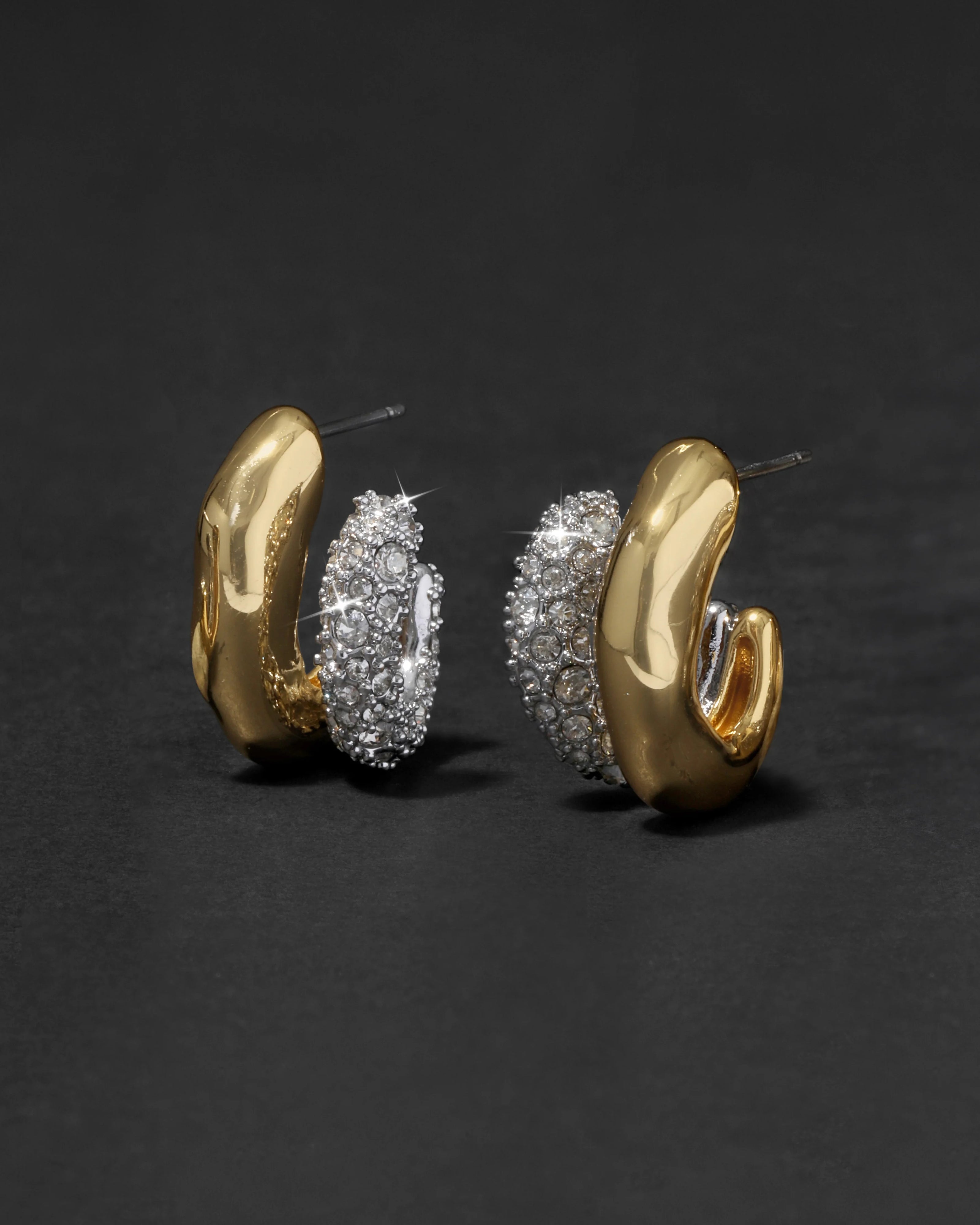 SOLANALES CRYSTAL DOUBLE HOOP EARRING