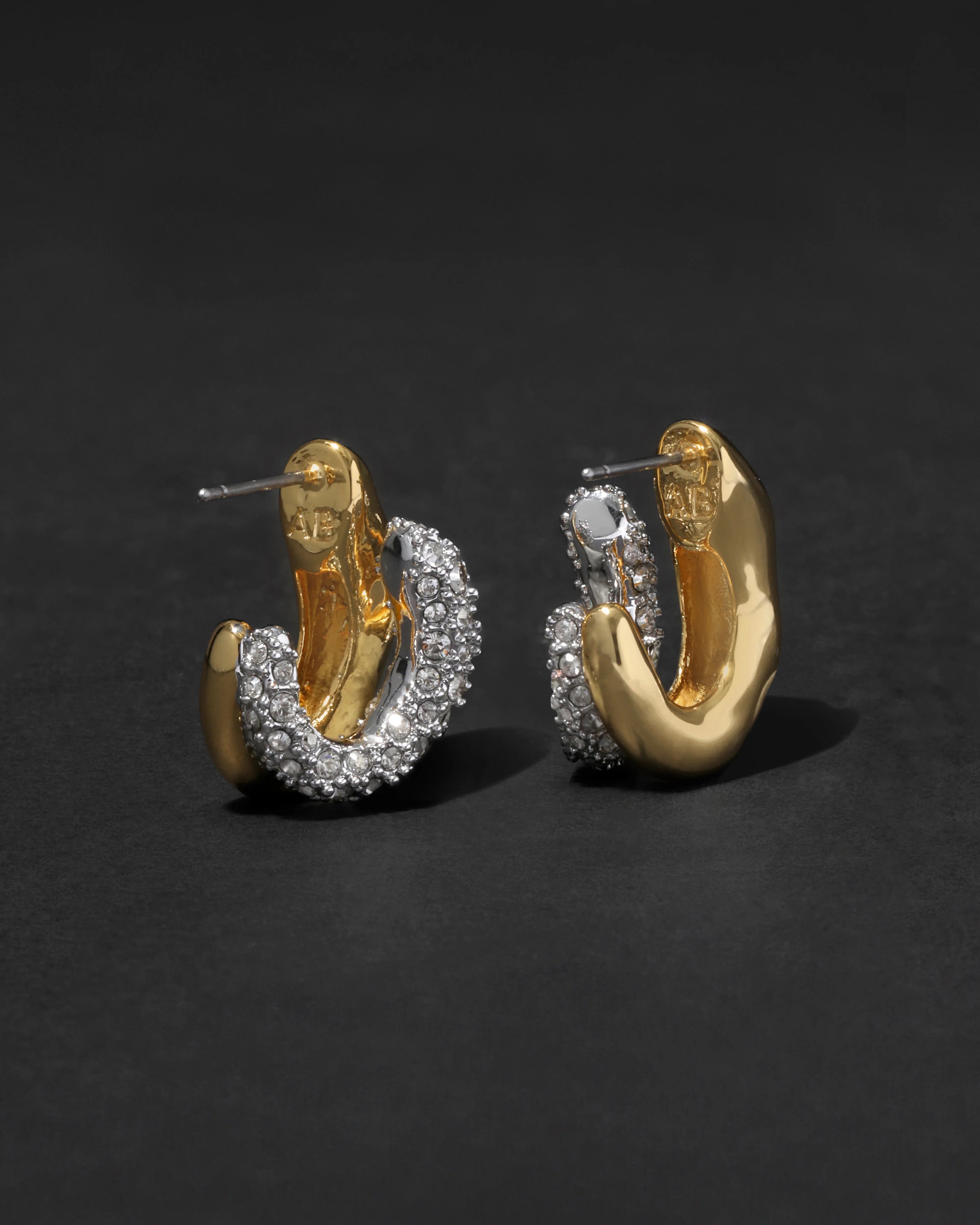 SOLANALES CRYSTAL DOUBLE HOOP EARRING