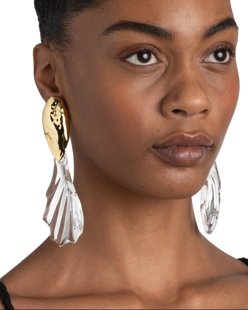 LUCITE BRUTALIST RIPPLE CLIP EARRING