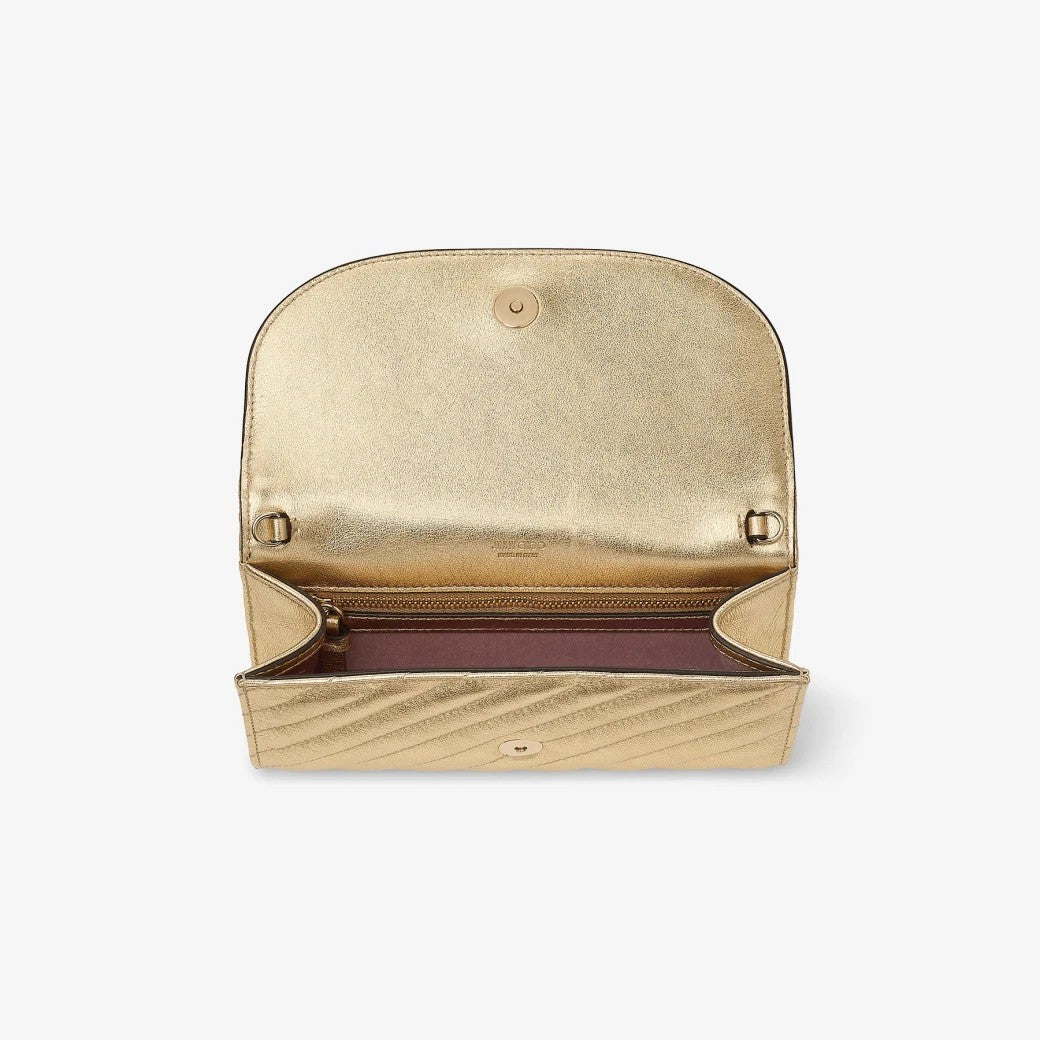 CURVE WALLET WITH CHAIN