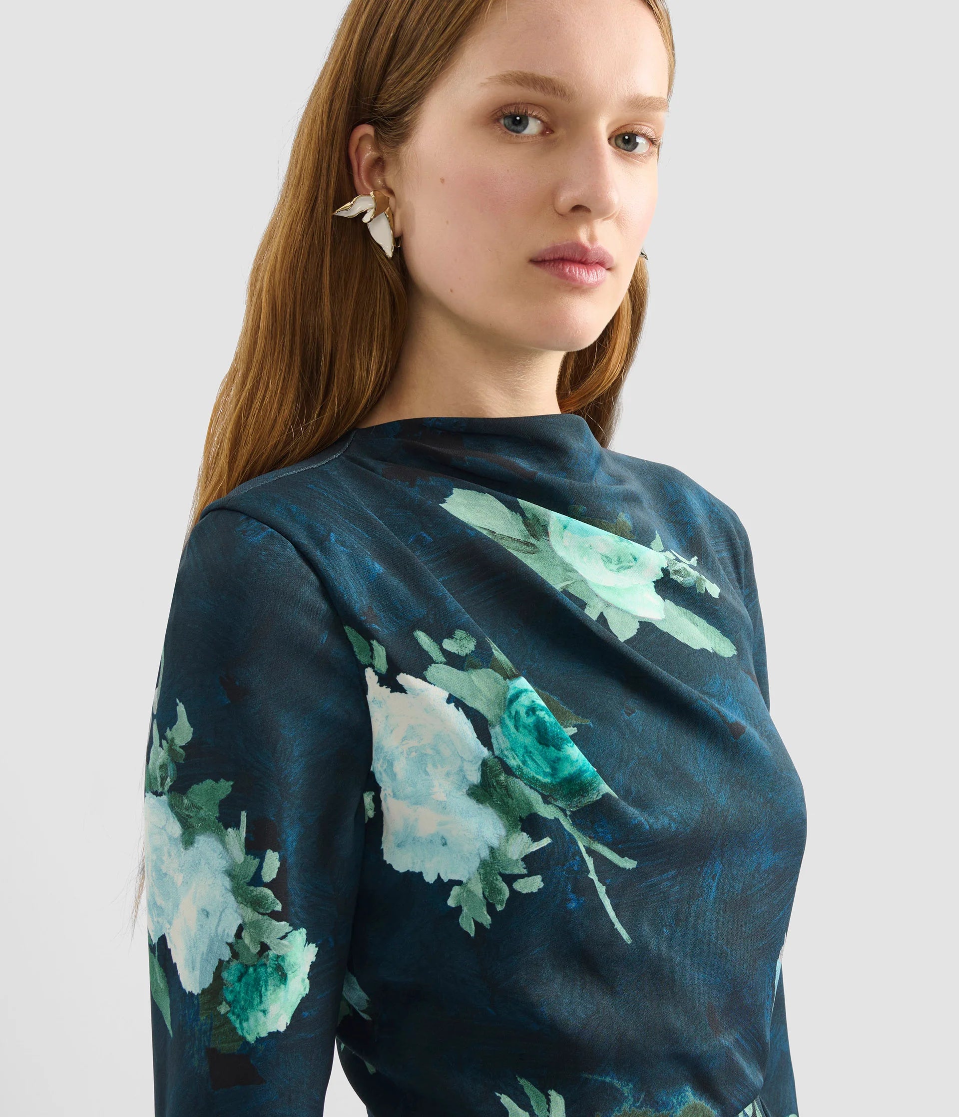 FLORAL PRINT DRAPED MIDI DRESS