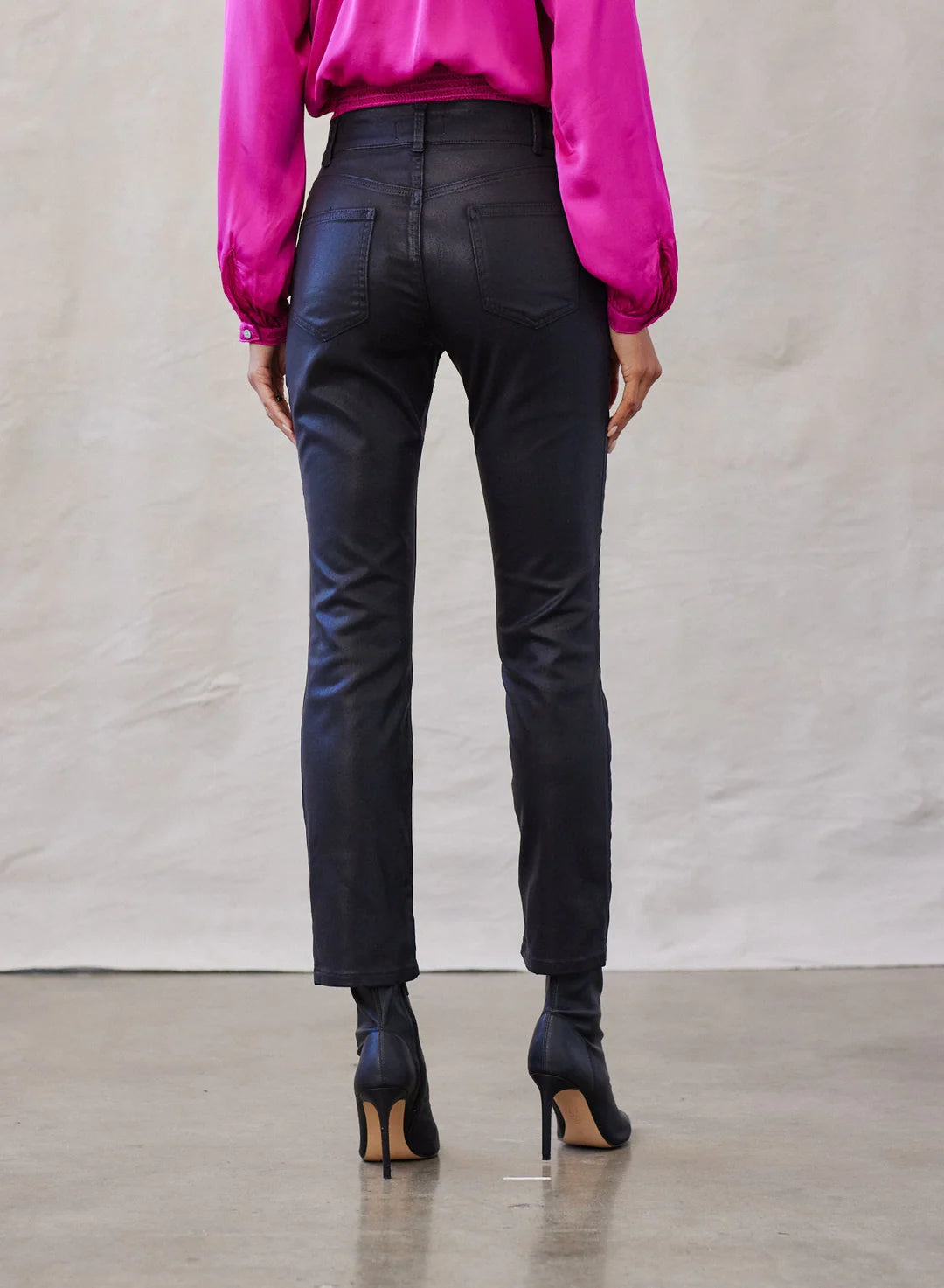 LENNON LUXE STRAIGHT LEG PANT
