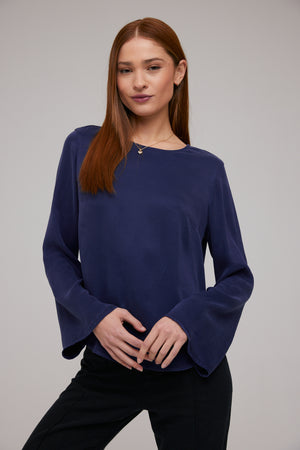 BELL SLEEVE BUTTON BACK TOP