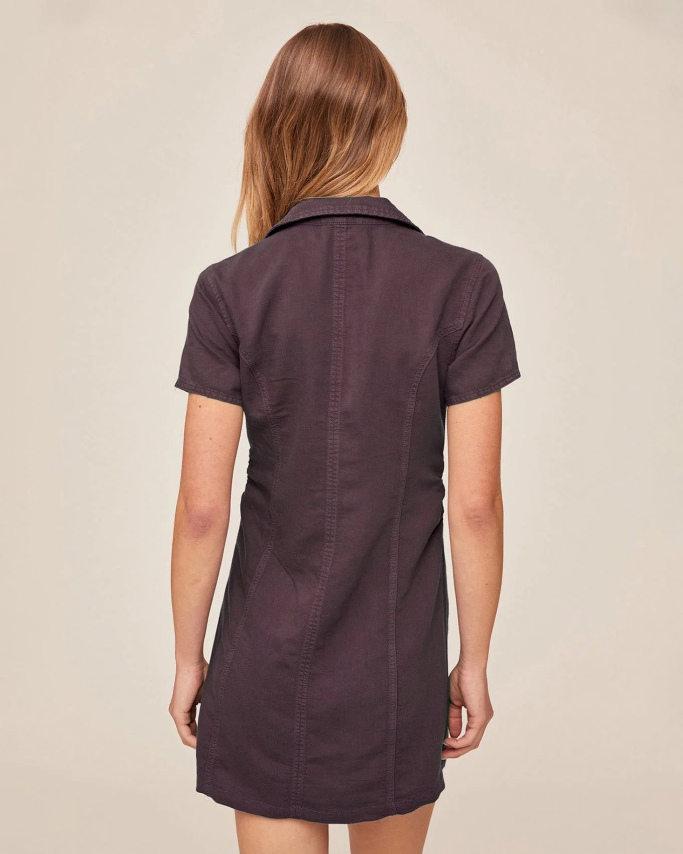 SHORT SLEEVE ZIP FRONT DRESS IN PLUM HAZE