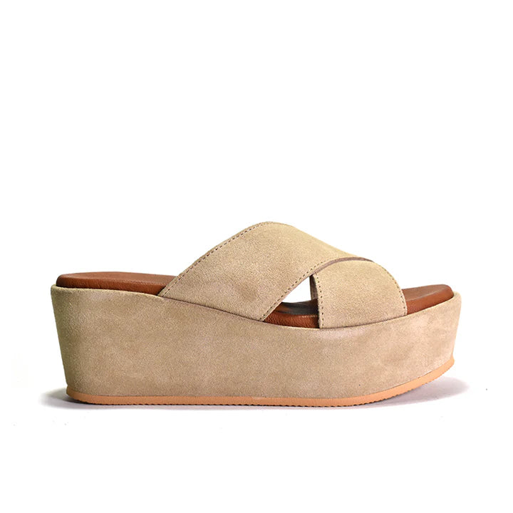 BELLA TEXTURED PLATFORM