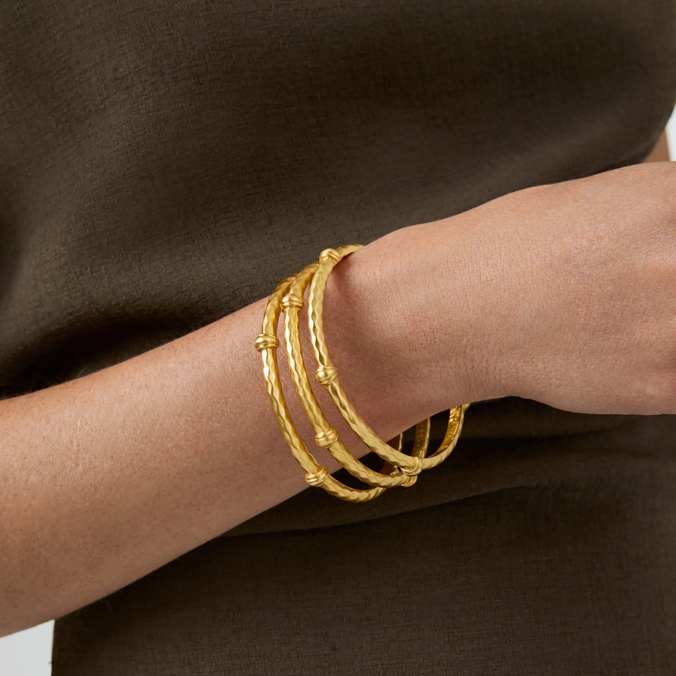 SAVANNAH BANGLE SIZE LARGE