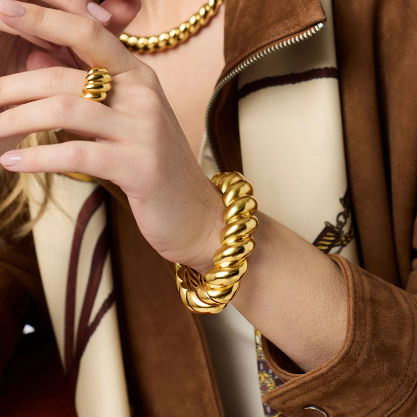 RAVELLO STATEMENT HINGE BANGLE