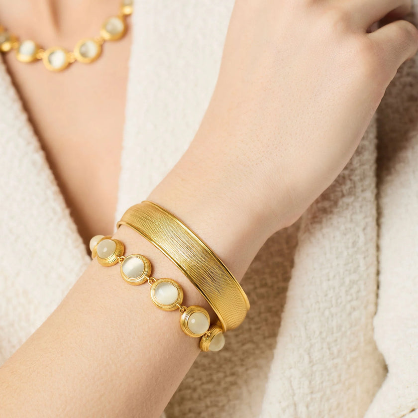 COBBLESTONE HINGE BANGLE