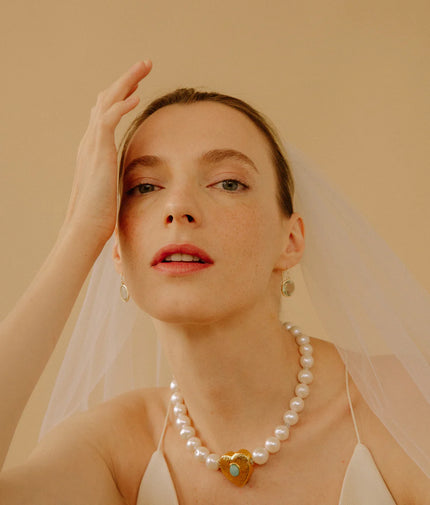 GEMINI COLLAR IN PEARL