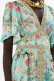 SHAPED WAISTBAND DRESS WITH FLUTTER SLEEVES