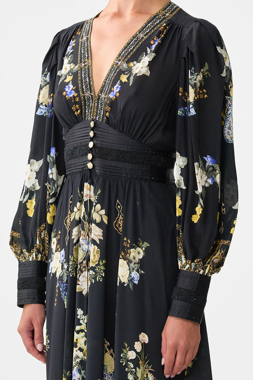 SHAPED WAISTBAND DRESS WITH GATHERED SLEEVES