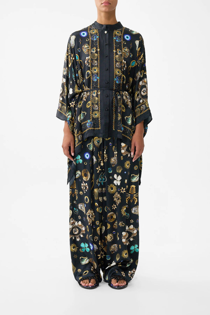 STRAIGHT LEG PANTS IN AMULETS AND ALCHEMY