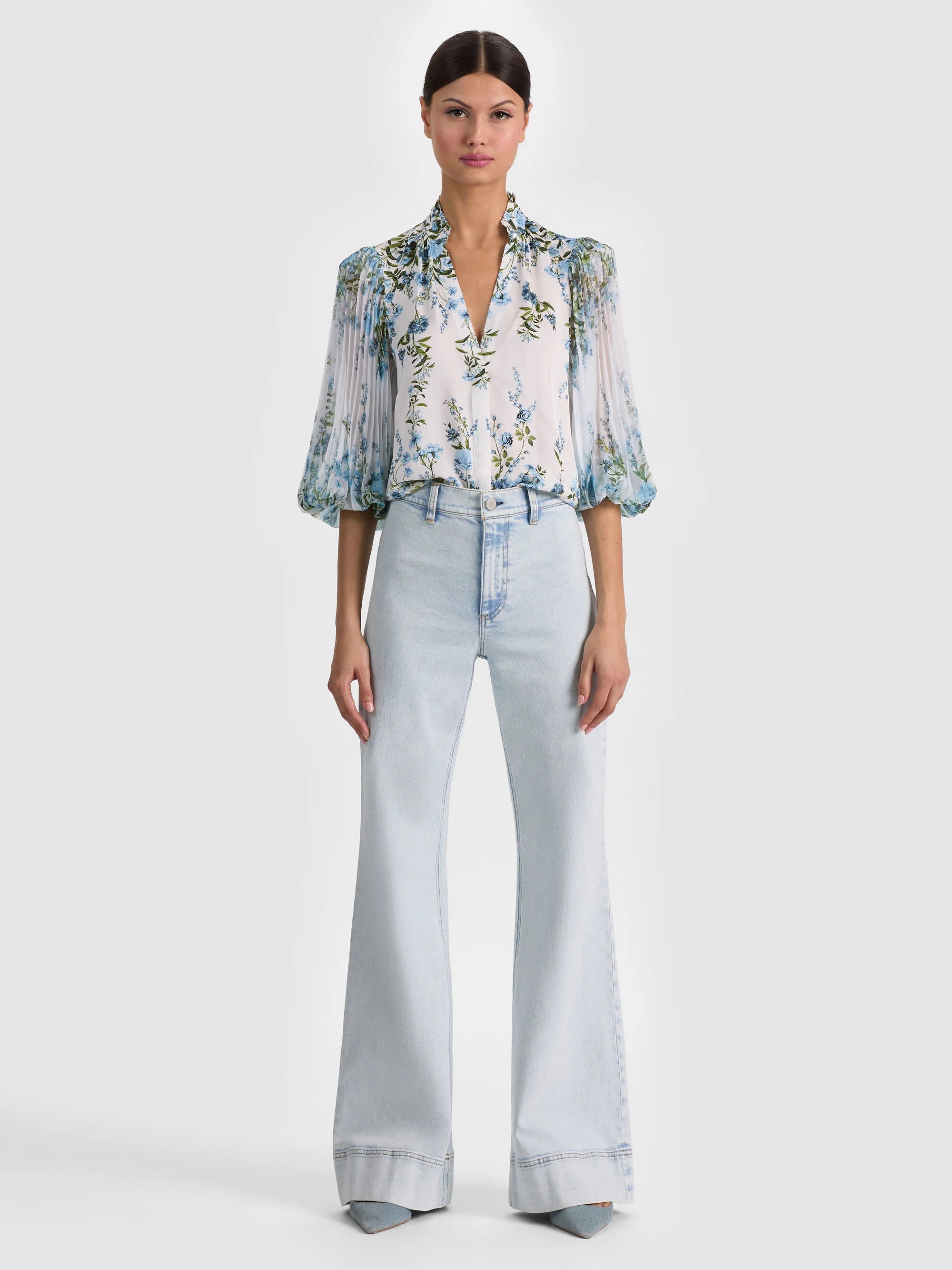 ILAN BUTTON DOWN BLOUSE IN FRESH AIR CAROLINA