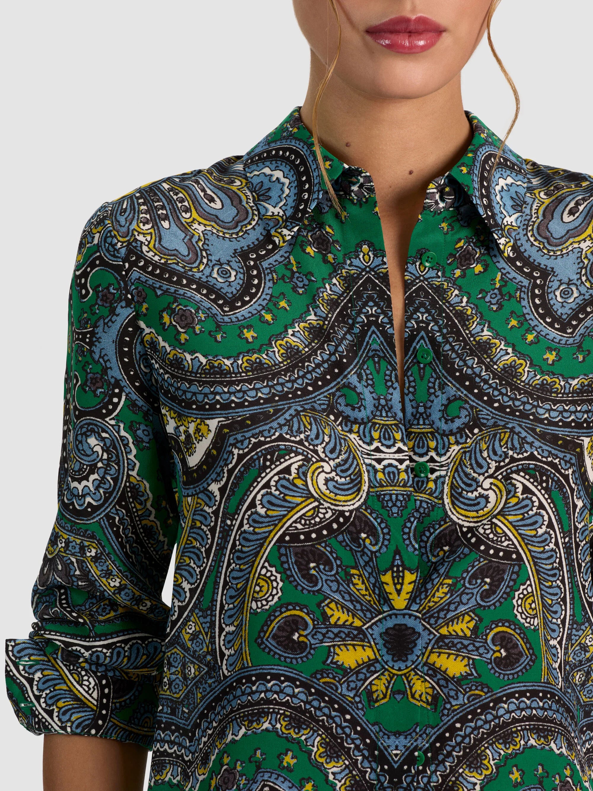 WILLA SILK BLOUSE IN BON VOYAGE DEEP EMERALD
